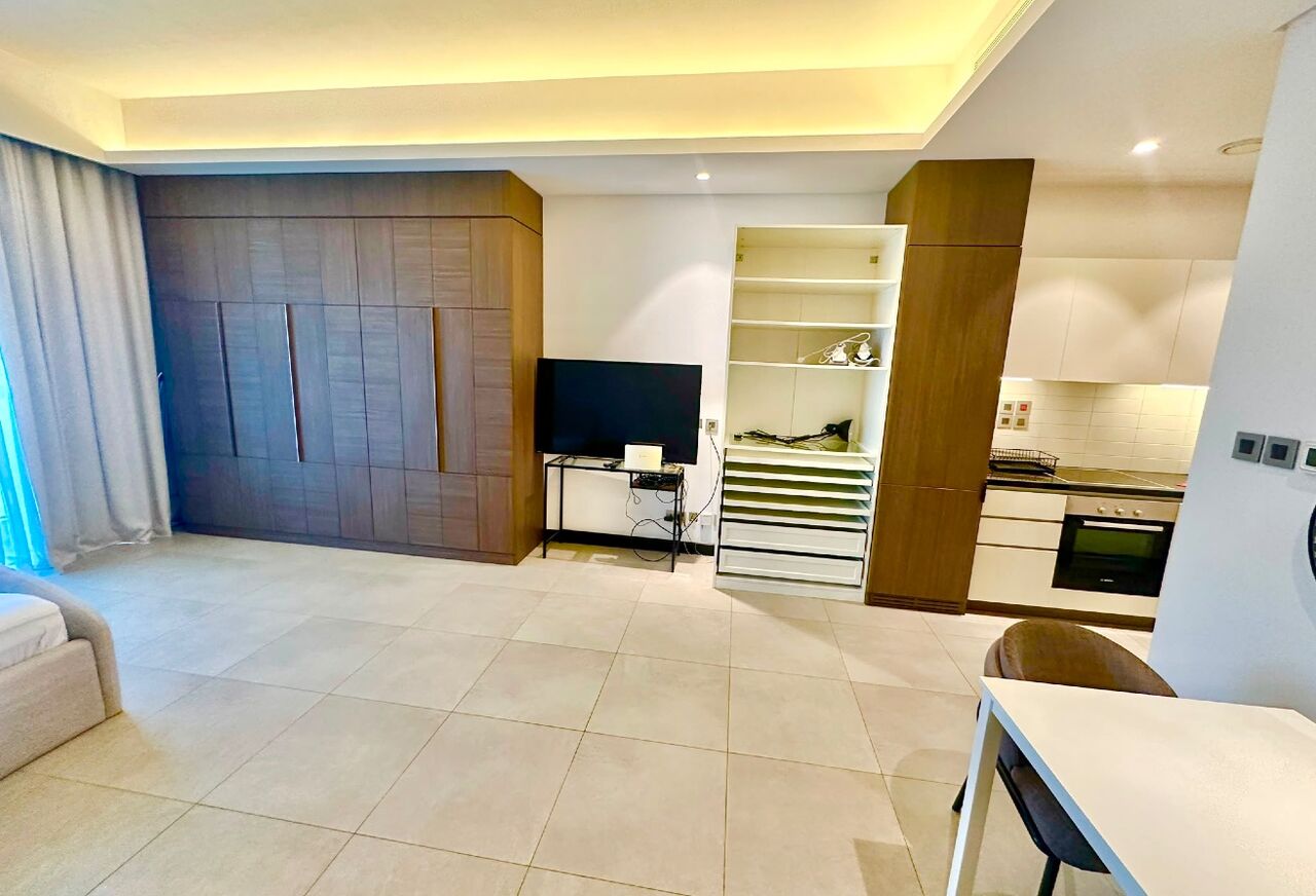 Juffair, Apartments, Flats, Houses & Villas, BHD 300/month,  Studio,  STUDIO FLAT | FULLY FURNISHED | 5-STAR FACILITY |