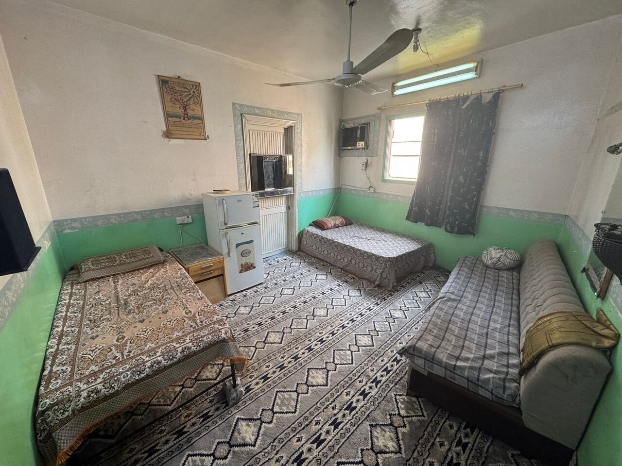 Manfouha, Bedspace For Rent, SAR 400/month,  Bed Space Available In Front Of Manfouha Matero Station (Blue Line)