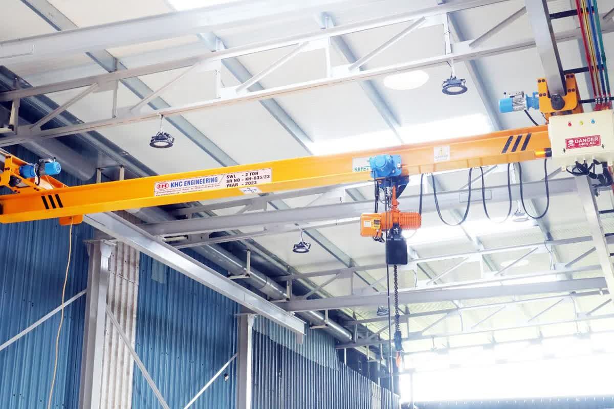 Mumbai, Cargo, Single Girder EOT Crane Manufacturer