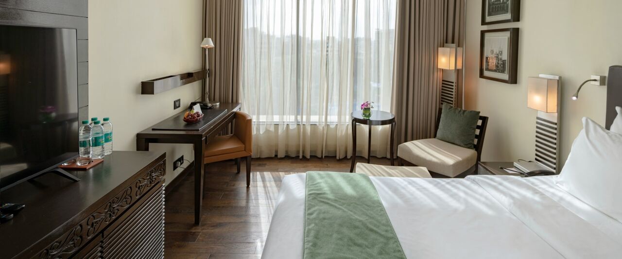 Mumbai, Travel, 4 Star Hotels Near Mumbai Airport | The Mirador