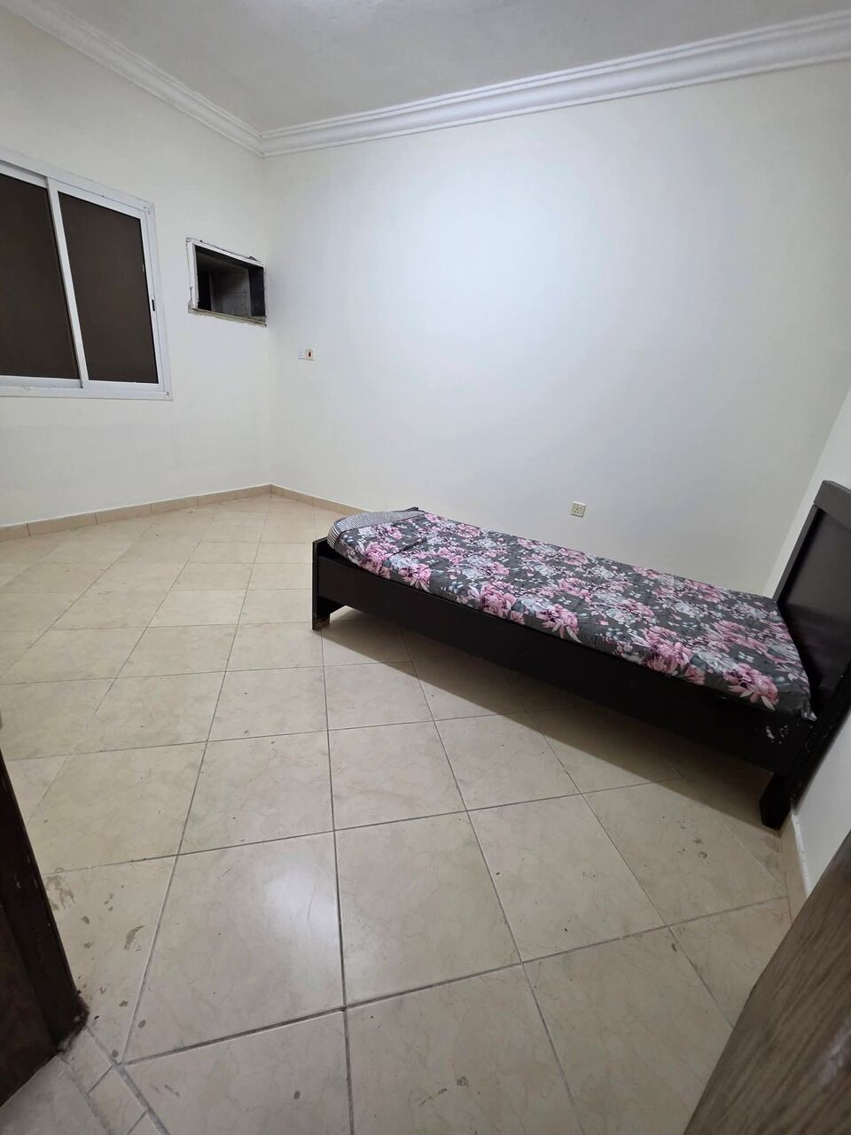 Thuqbah, Apartments, Flats, Houses & Villas, 2 BR,  FAMILY APARTMENT FOR RENT Layout: 2 Bedrooms + Living Room + Bathroom + Kitchen🏢 Ground F