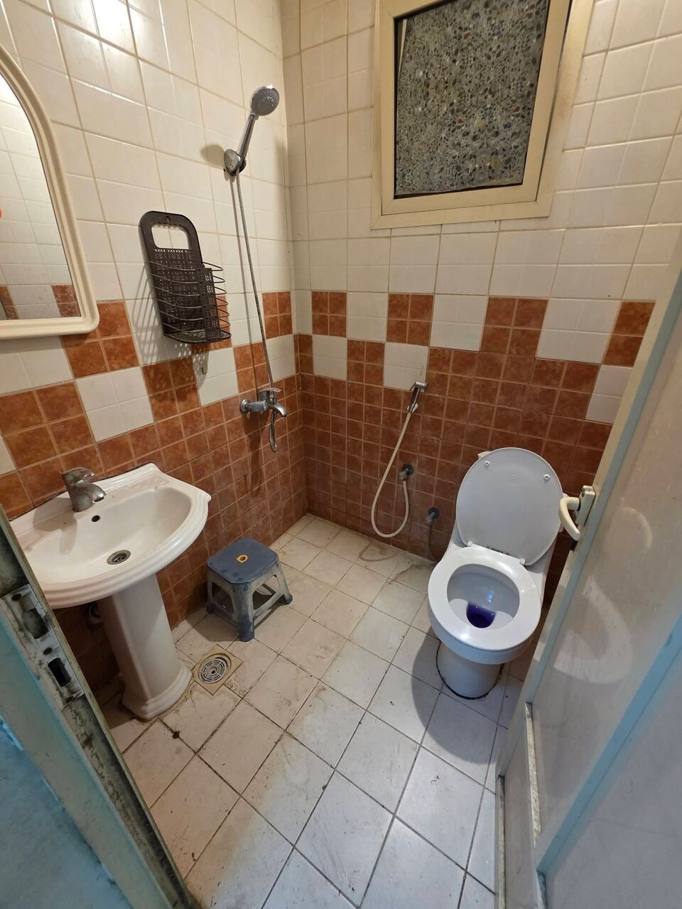 Khobar, Apartments, Flats, Houses & Villas, 2 BR,  FAMILY APARTMENT FOR RENT Layout: 2 Bedrooms + Living Room 🚿 1 Bathroom🍳 Kitchen 🏢 Grou