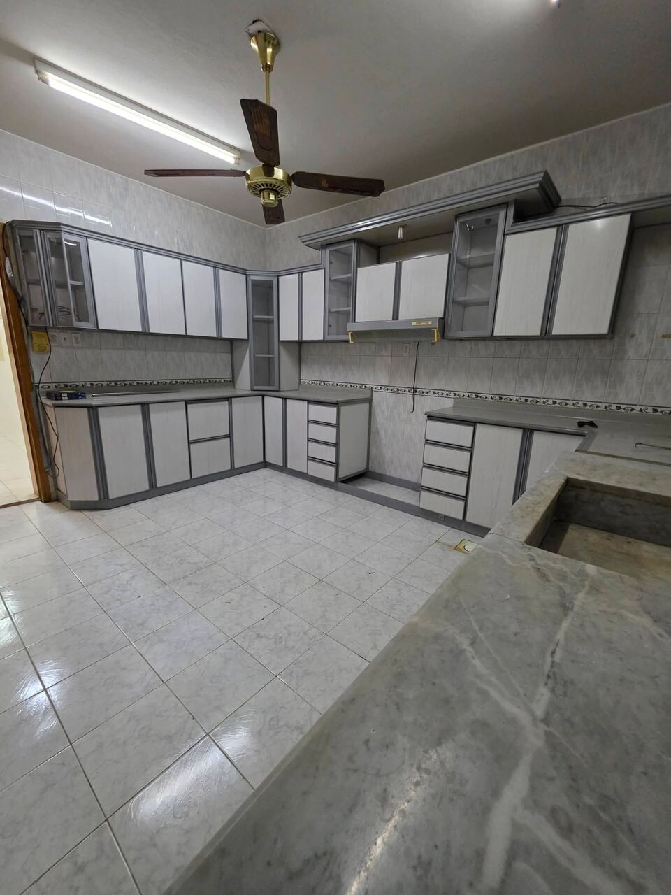 Thuqbah, Apartments, Flats, Houses & Villas, 2 BR,  FAMILY APARTMENT FOR RENT Layout: 2 Bedrooms + Living Room🚿 1 Bathroom 🍳 Kitchen