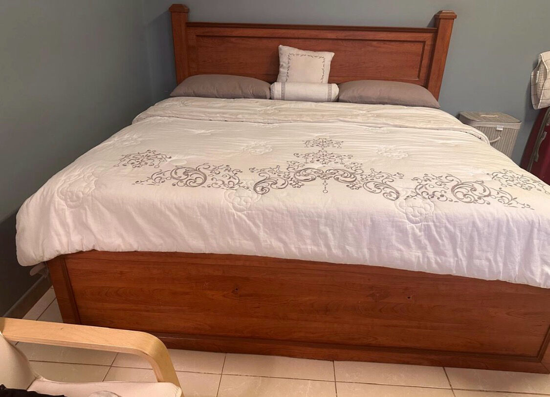 Khobar, Furniture, SAR 350,  King Size 200x200 Bed Without Matress And 160x180 With Matress