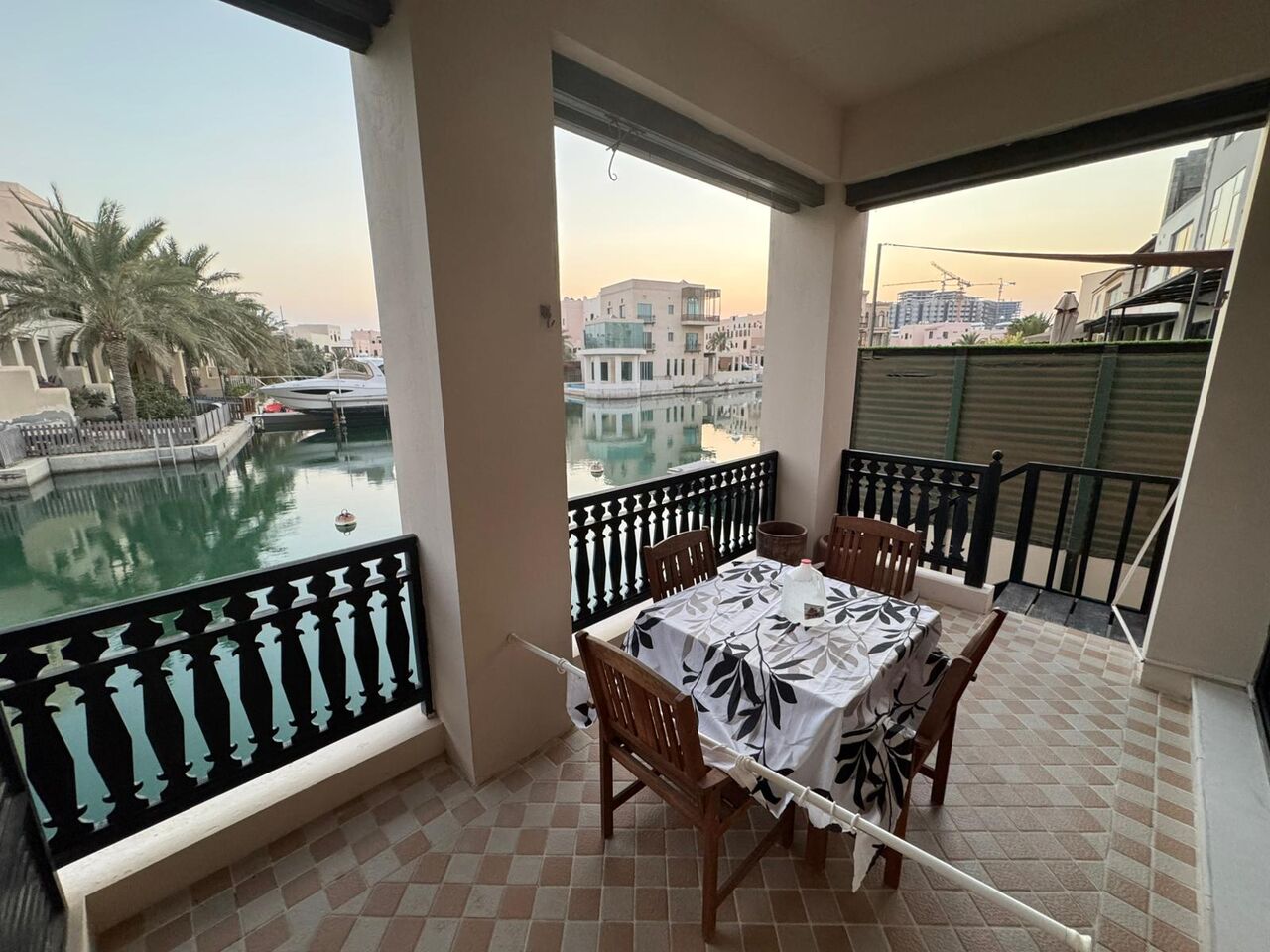 Amwaj Islands, Apartments, Flats, Houses & Villas, BHD 600/month,  Furnished,  2 BR,  Luxury Canal View Apartment For Rent In Floating City, Amwaj | Ground Floor | Private Gard