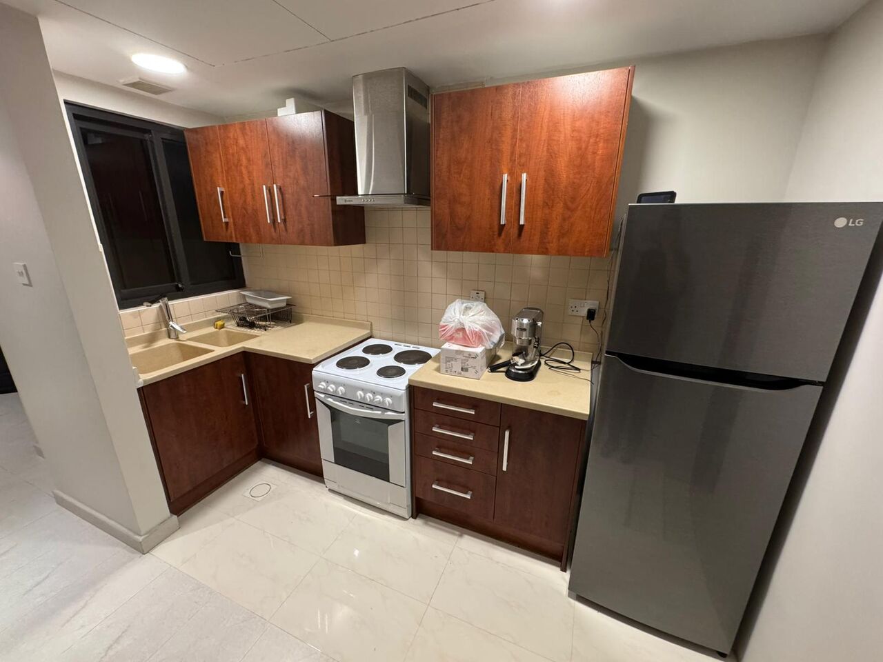 Amwaj Islands, Apartments, Flats, Houses & Villas, BHD 600/month,  Furnished,  2 BR,  Luxury Canal View Apartment For Rent In Floating City, Amwaj | Ground Floor | Private Gard