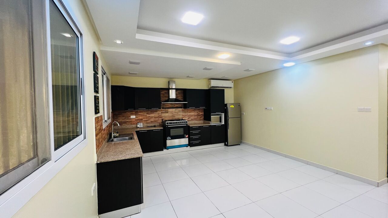 Saar, Apartments, Flats, Houses & Villas, BHD 300/month,  3 BR,  Apartment For Rent In Saar | Semi-Furnished