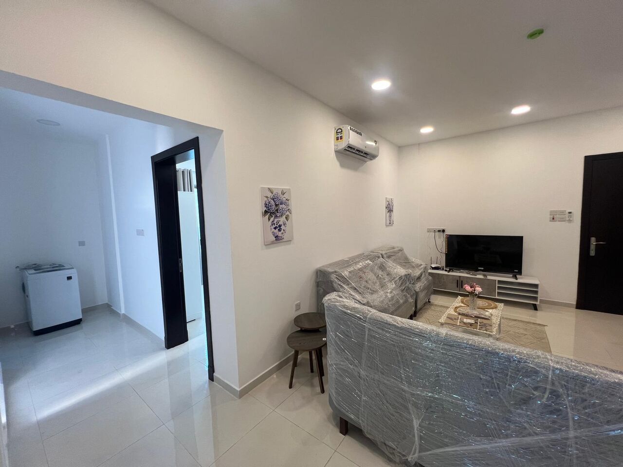 Burhama, Apartments, Flats, Houses & Villas, BHD 350/month,  Furnished,  2 BR,  Apartment For Rent In Burhama | Closed Kitchen | Balcony