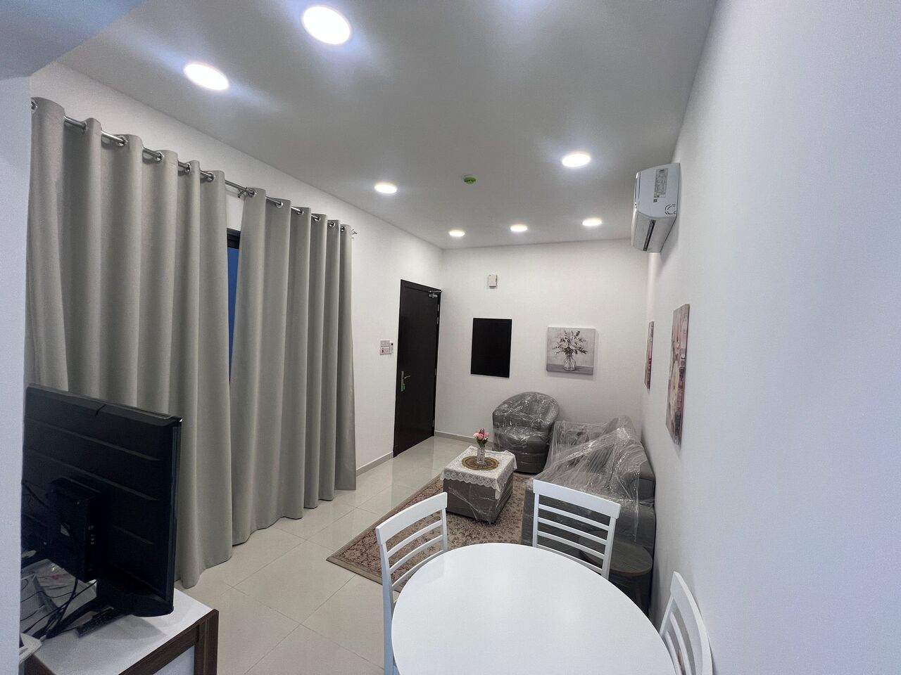 Burhama, Apartments, Flats, Houses & Villas, BHD 330/month,  Furnished,  2 BR,  Apartment For Rent In Burhama | Closed Kitchen
