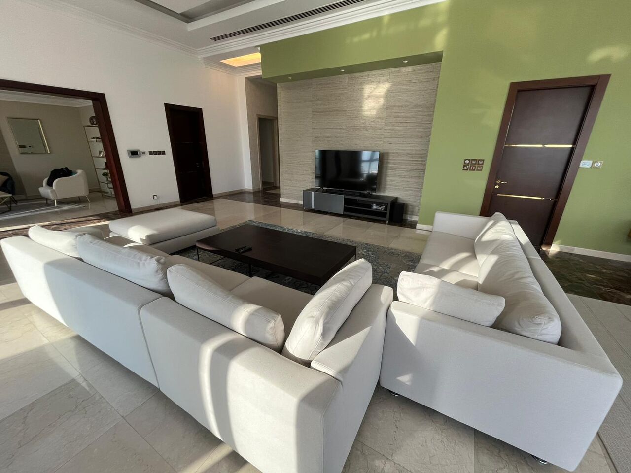 Manama, Apartments, Flats, Houses & Villas, BHD 2750/month,  Furnished,  5 BR,  Ultra-Luxury Sky Villa For Rent Or Sale In Reef Island, Bahrain