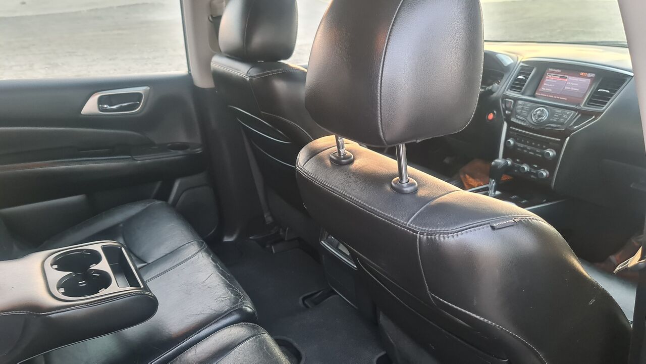 Juffair, Vehicles, Cars & Trucks , BHD 2350,  Nissan Pathfinder,  2013,  Automatic,  289 KM,   Full Option Instalments Option Available