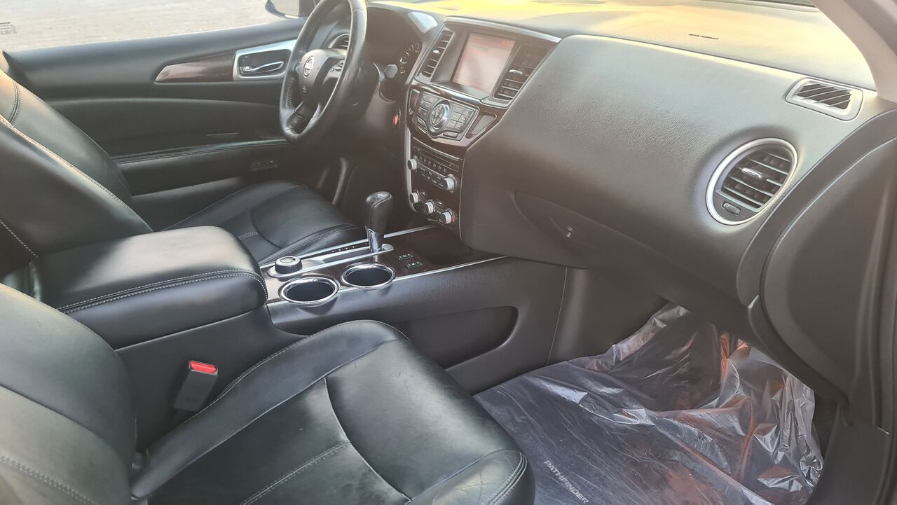 Juffair, Vehicles, Cars & Trucks , BHD 2350,  Nissan Pathfinder,  2013,  Automatic,  289 KM,   Full Option Instalments Option Available