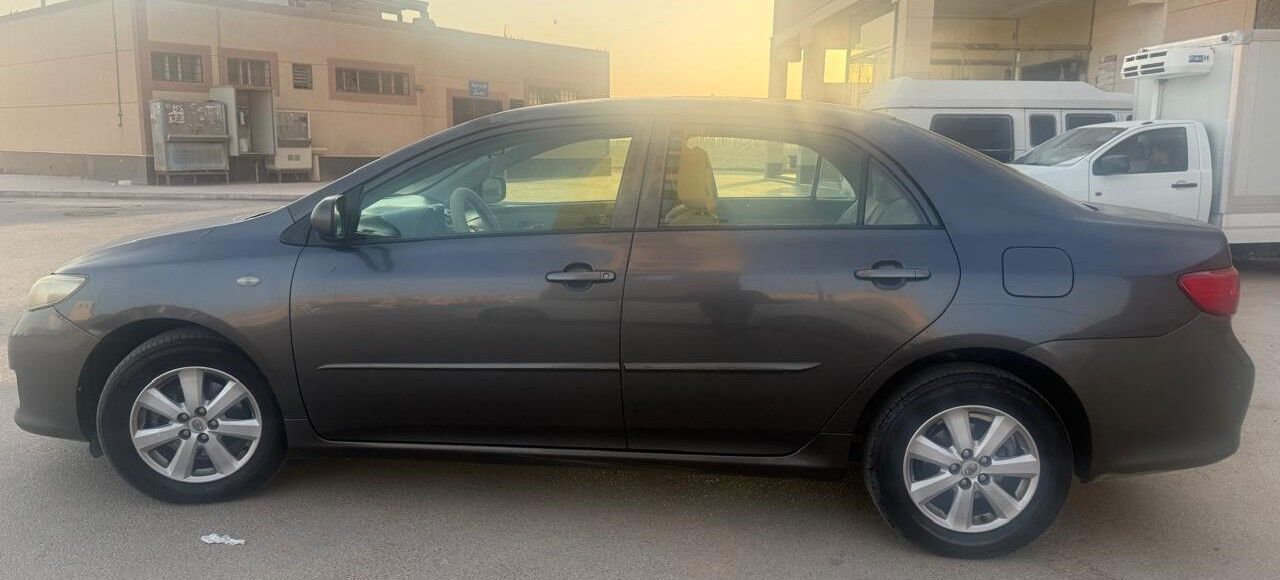 Riyadh, Vehicles, Cars & Trucks , SAR 21000,  Toyota Corolla,  2010,  Automatic,  327000 KM,   1.8L