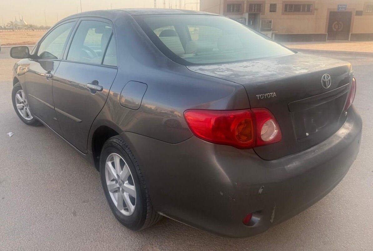 Riyadh, Vehicles, Cars & Trucks , SAR 21000,  Toyota Corolla,  2010,  Automatic,  327000 KM,   1.8L