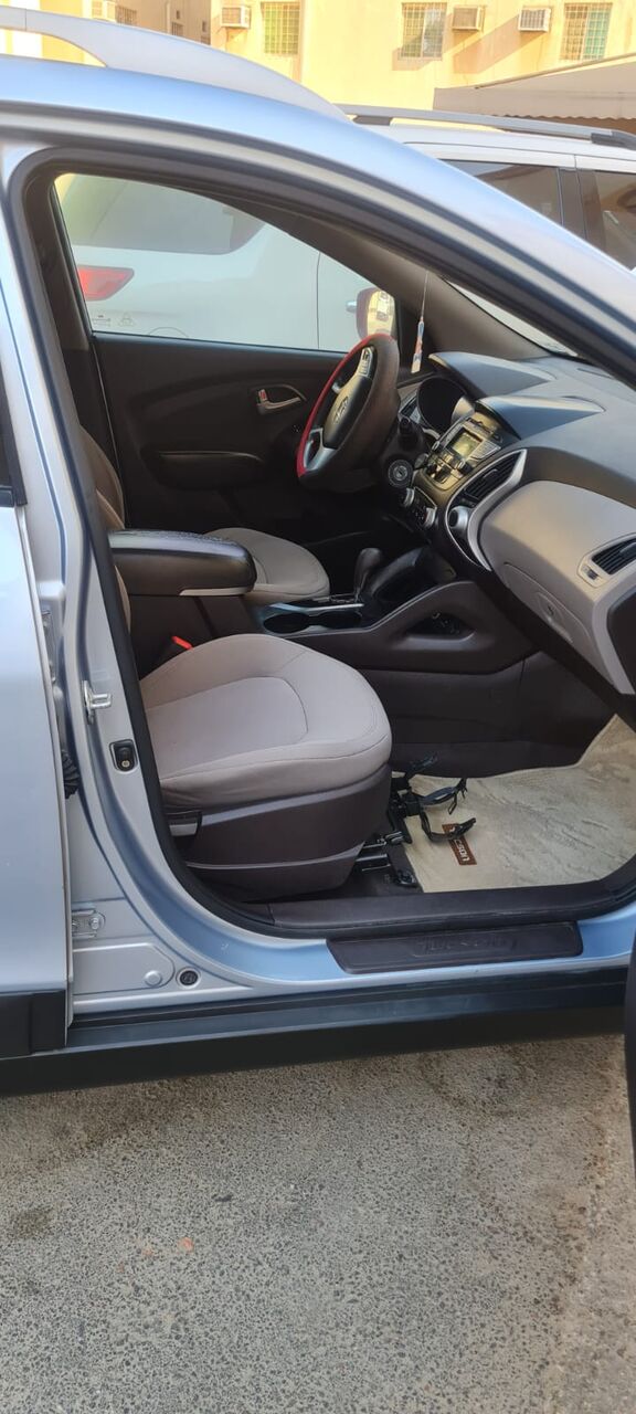 Jubail, Vehicles, Cars & Trucks , SAR 34000,  Hyundai Tucson,  2012,  Automatic,  215000 KM,  Very Good Condition Hundai Tucson -13 For Sale