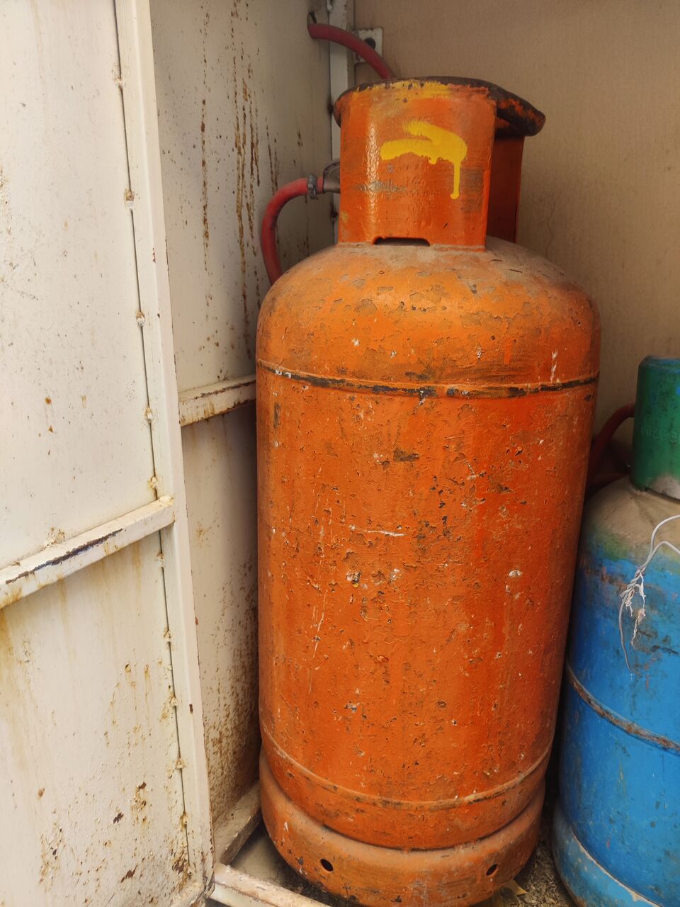 East Riffa, Household Items, BHD 25,  Gas Cylinder With Zenet Cooktop