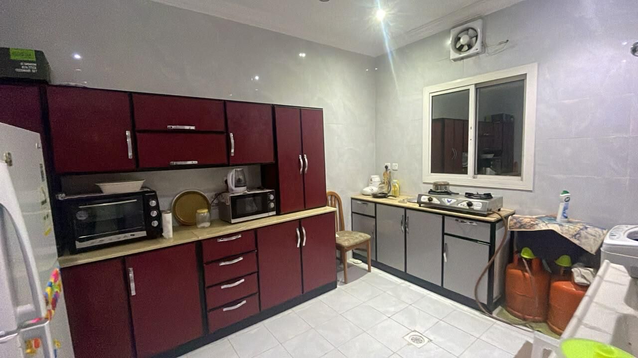 Jeddah, Holiday/Vacation Rentals, SAR 1800/month,  2 BR,  Furnished Family Flat For Small Malayali Family (non Smoker)