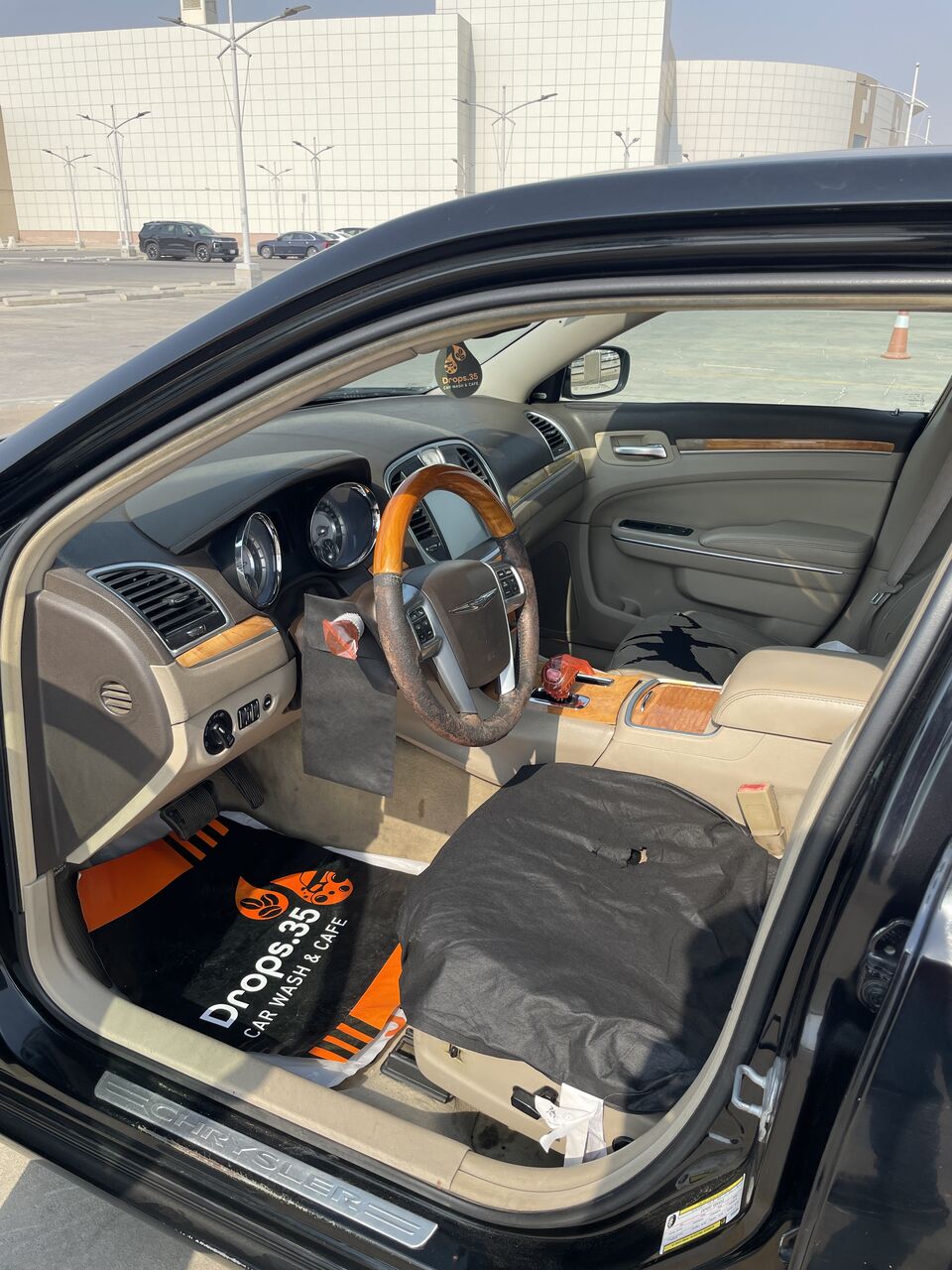 Jeddah, Vehicles, Cars & Trucks , SAR 25000,  Chrysler 300C,  2013,  Automatic,  300 KM,  URGENT SALE.