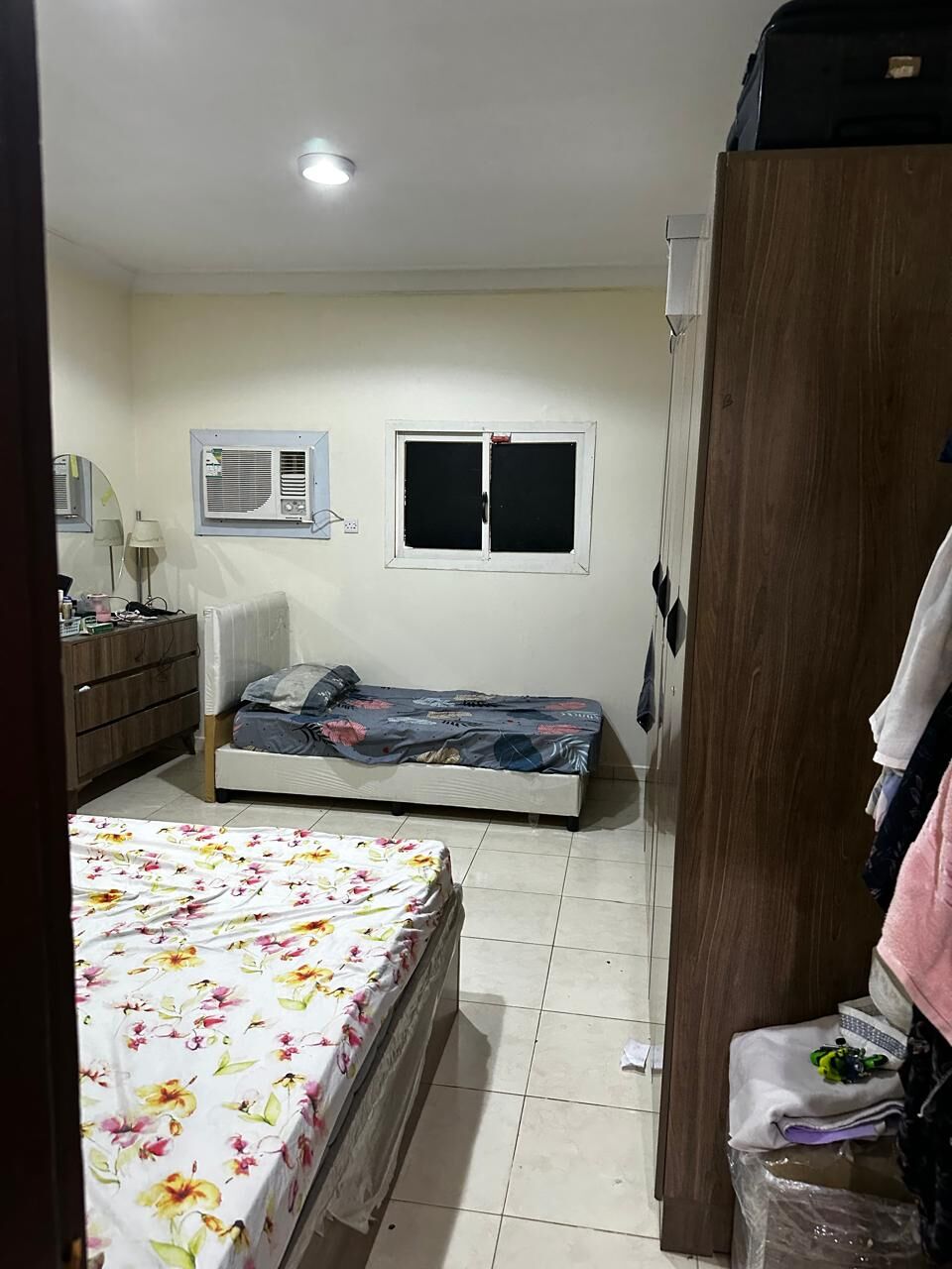 Ghirnatah, Housing Exchanges, SAR 38000/year,  3 BR,  130 Sq. Meter,  1 Living Room, 3 Bed, 3 Bath Family Apartment Available NOV 1 2026