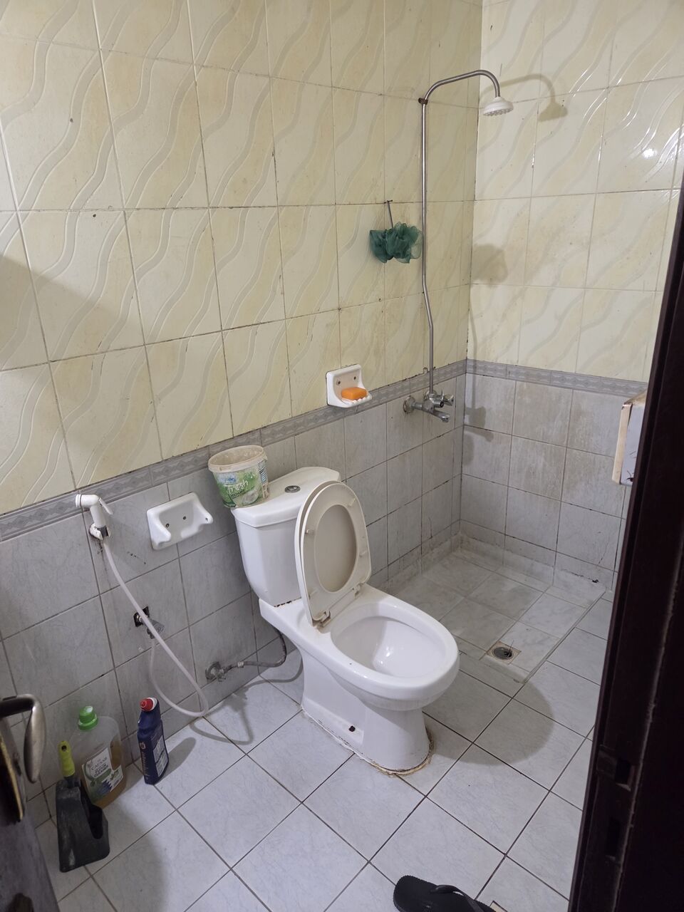 Gudaibiya, Bedspace For Rent, BHD 50/month,  Bed Space/ Room Sharing Available 50 Bd With Ewa
