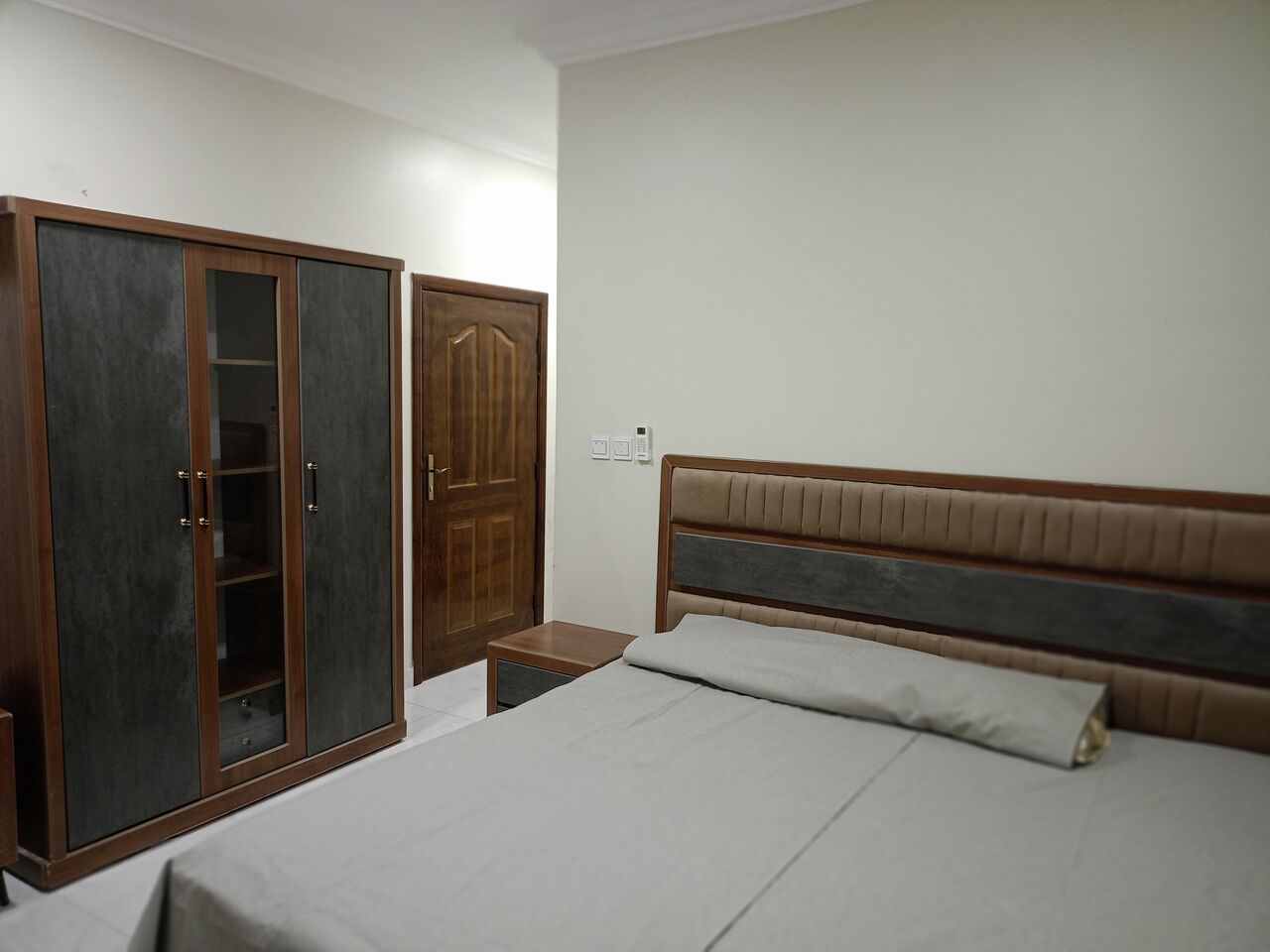 Jubail, Apartments, Flats, Houses & Villas, SAR 3100/month,  Furnished,  2 BR,  Without E-Bill, 3500sr With E-Bill.For Families/2-Bachelors.5Gwifi & Water.Fully Furnished