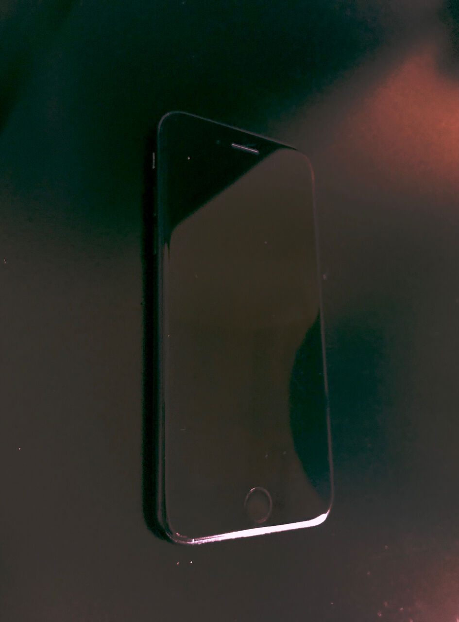 Manama, Mobile Phones, BHD 50,  IPhone SE & IPhone 8 - For Sale Or Exchange