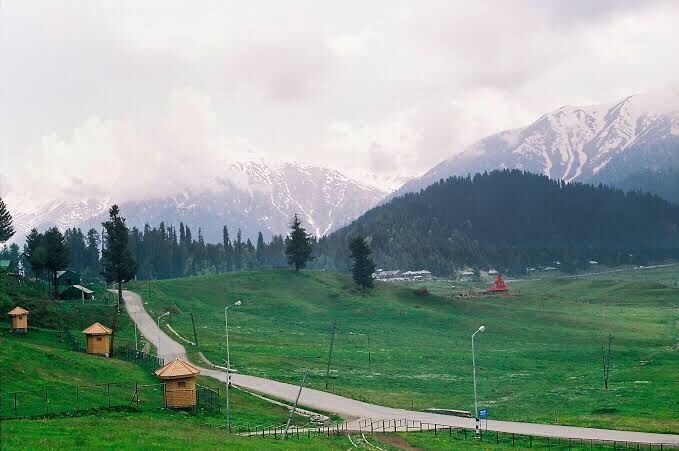 New Delhi, Travel, Splendid Hues Of Kashmir.4 Nights(1N Sonamarg, 1N Srinagar, 1N Gulmarg, 1N Pahalgam).