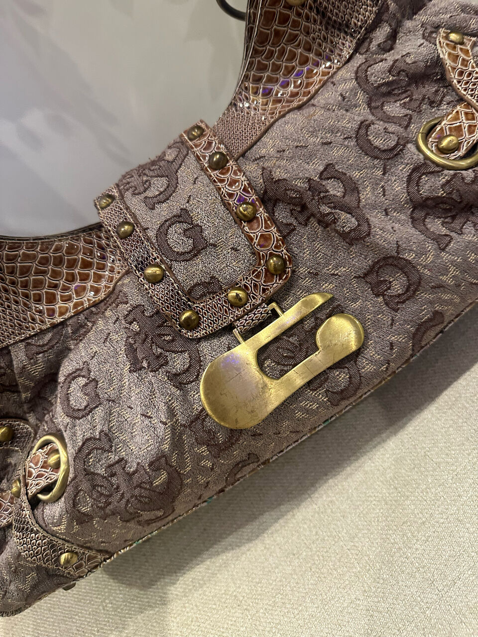 Al Nuzha, Clothing & Accessories, SAR 180,  Vintage Style Bag