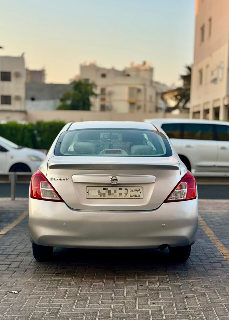 Zinj, Vehicles, Cars & Trucks , BHD 1800,  NISSAN SUNNY,  2014,  Automatic,  219092 KM,    | FULL OPTION | EXCELLENT CONDITION
