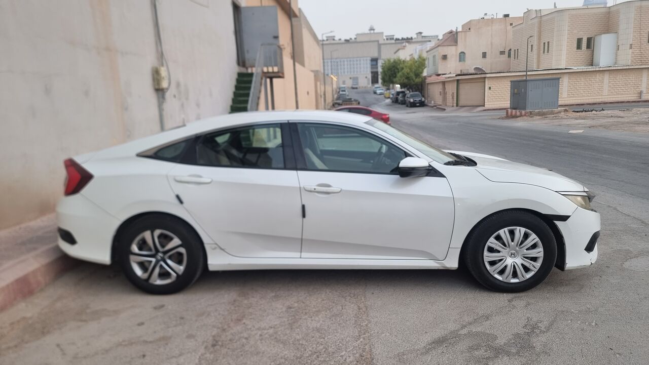 Al Malaz, Vehicles, Cars & Trucks , SAR 30000,  Honda Civic EX-L,  2017,  Automatic,  239400 KM,  30,000 SR,  Honda Civic, 239400 Odometer,