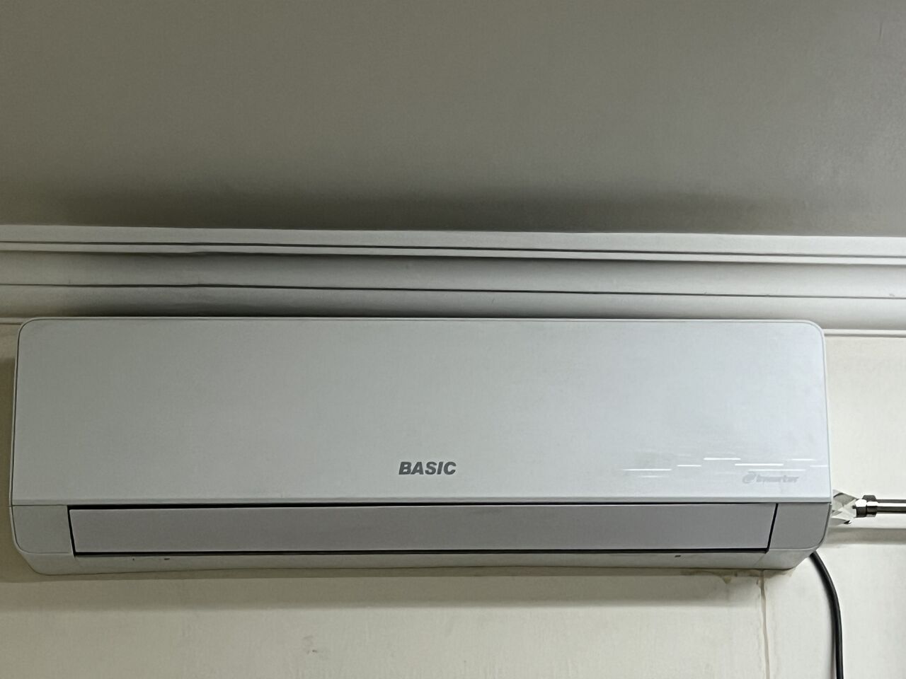 Al Thuqbah, Air Conditioners, SAR 1200,  2T Split Unit