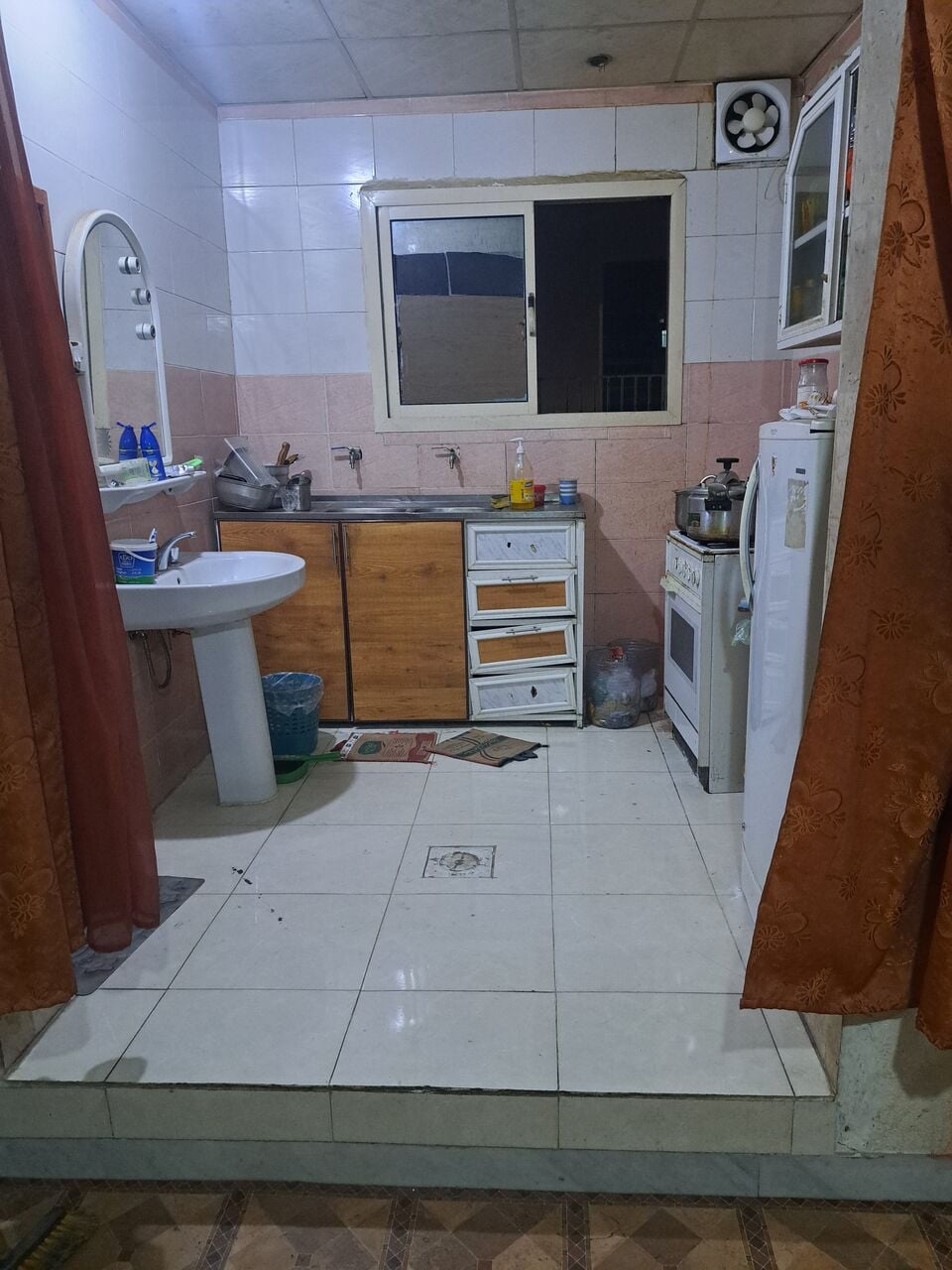 Abha, Sublets, SAR 400/month,  1 BR,  Spacious Funished 1BHK Flat Sharing KHAMIS MUSHAIT