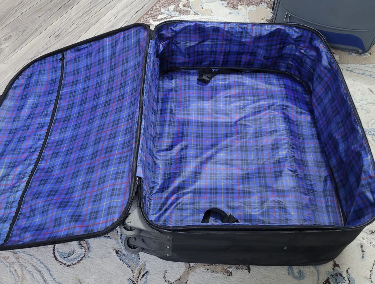 Riyadh, Household Items, SAR 300,  Suitcase Well Condition