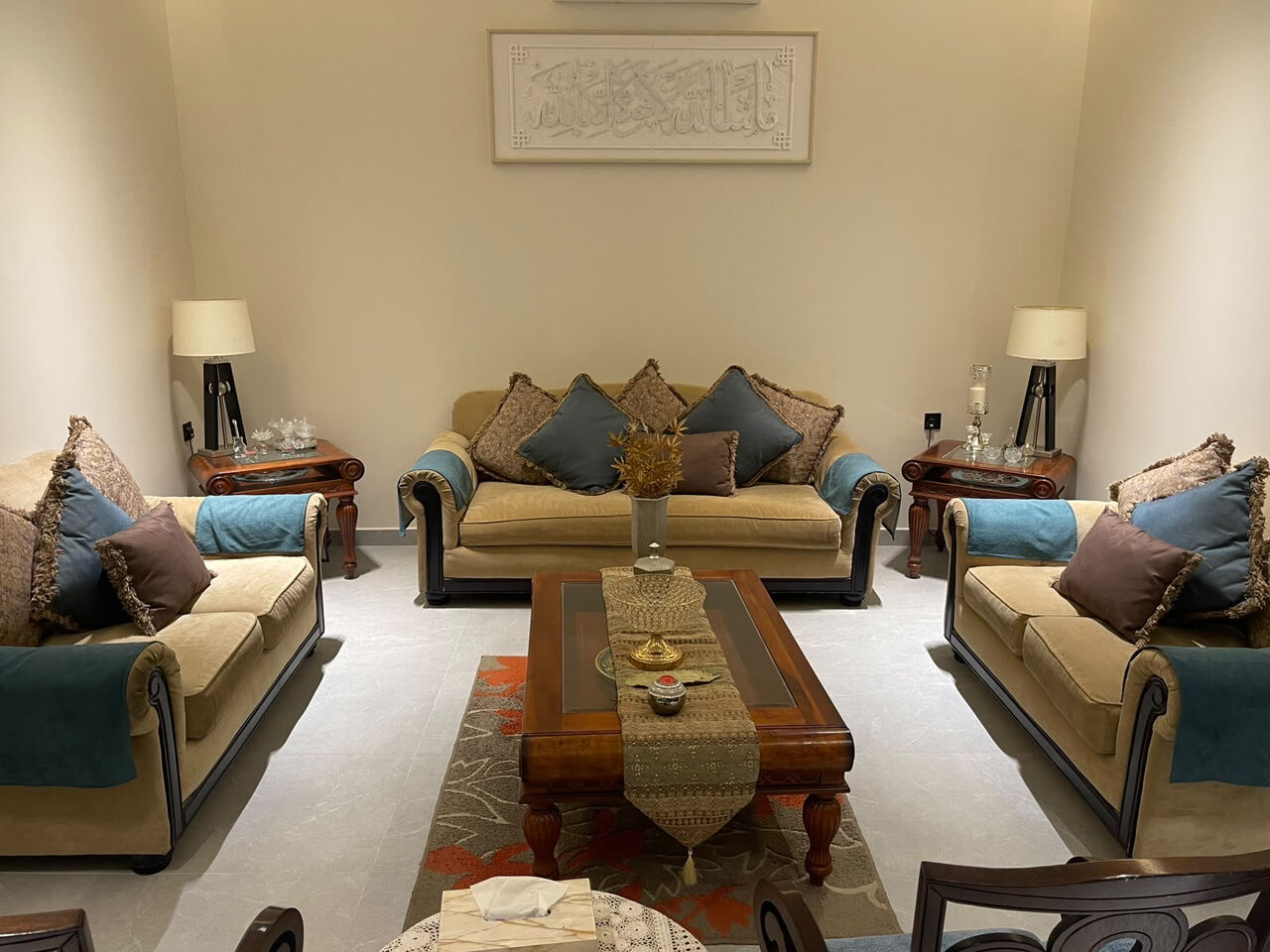 Riyadh, Furniture, SAR 2000,  Home Center 7 Seater Royal Sofa