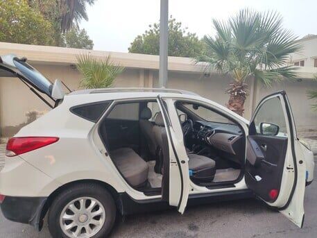 Khobar, Vehicles, Cars & Trucks , SAR 28000,  Hyundai Tucson,  2012,  Automatic,  328000 KM,   Model  Is In Excellent Condition And Has Been Well-maintained. It Is A