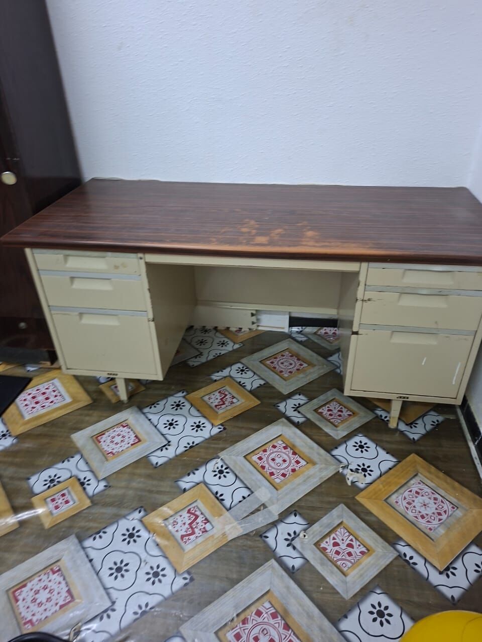 Salamah, Household Items, SAR 180,  Two Side Drawer Steel Table