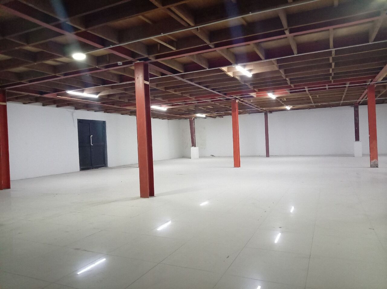 Hoora, Warehouses, BHD 700,  400 Sq. Meter,  Werehouses With Car Parking For Rent In : Hoora