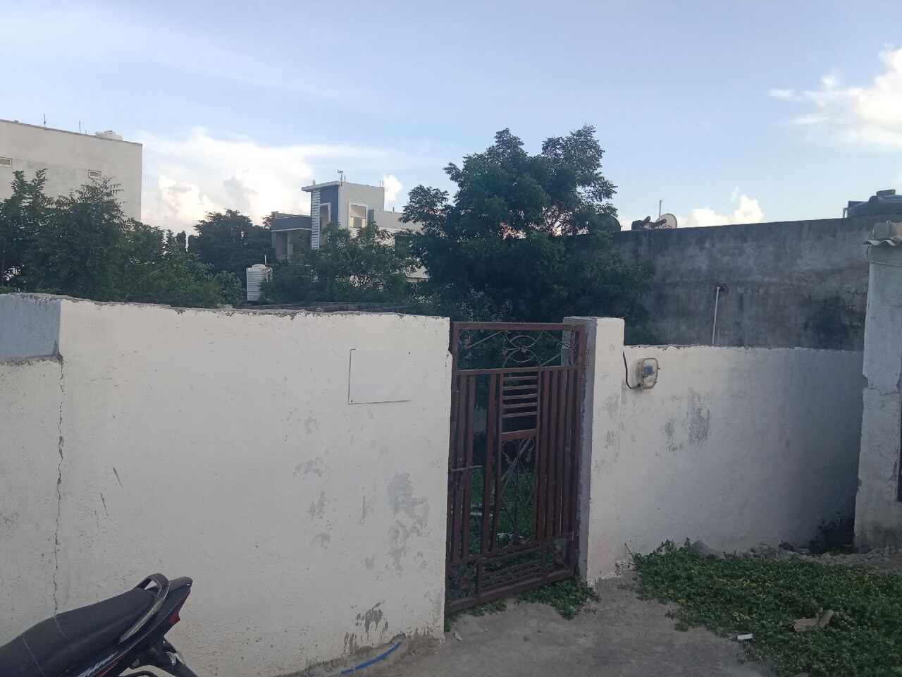 Hyderabad, Residential Plots, INR 38000000,  946 Sq. Feet,  Plot For Sale