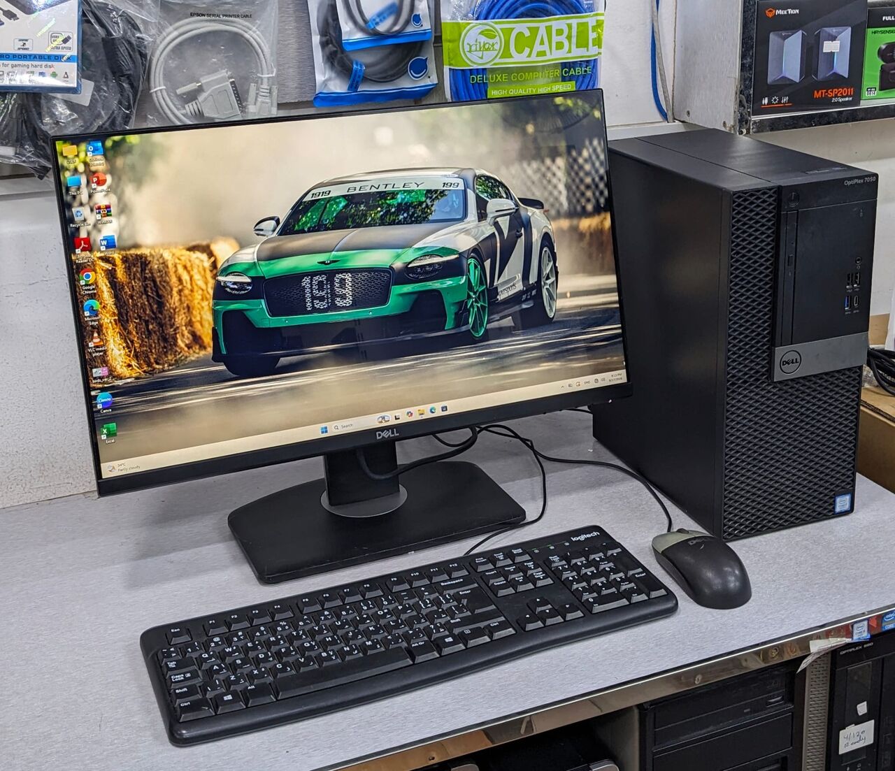 Manama, Tablet Computers, BHD 113,  Dell Core I7 7th Gen PC RAM 8GB SSD 256GB 24" FHD Borderless Monitor FREE WIFI Adapter