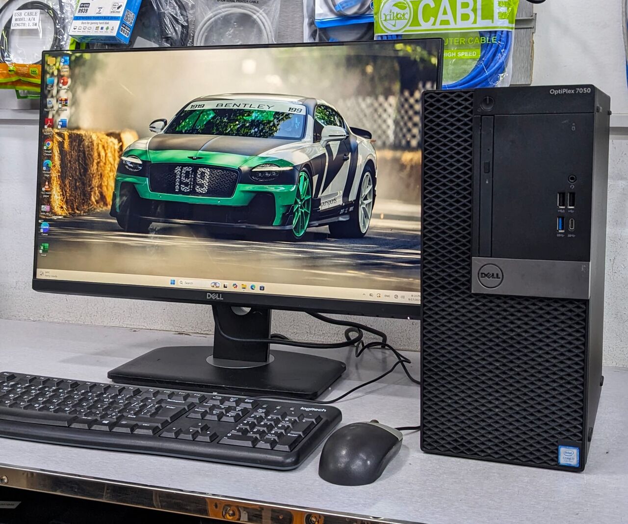 Manama, Tablet Computers, BHD 113,  Dell Core I7 7th Gen PC RAM 8GB SSD 256GB 24" FHD Borderless Monitor FREE WIFI Adapter