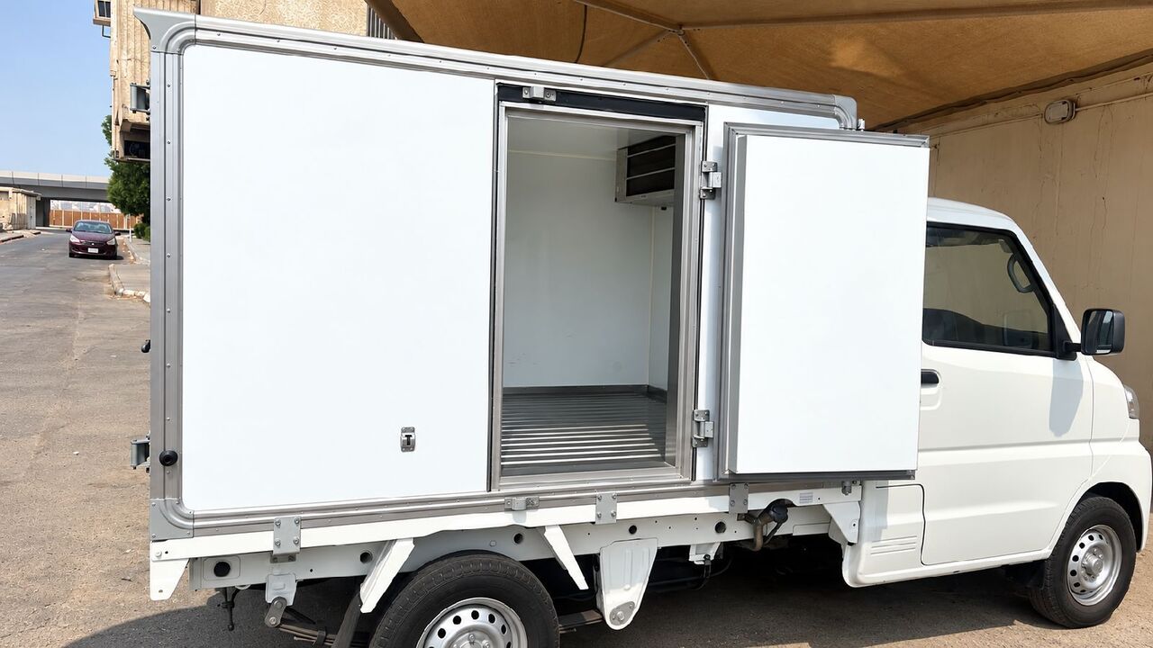 Jeddah, Vehicles, Cars & Trucks , SAR 35500,  Cmc,  2021,  Manual,  19824 KM,   Veryca Freezer Van, Model