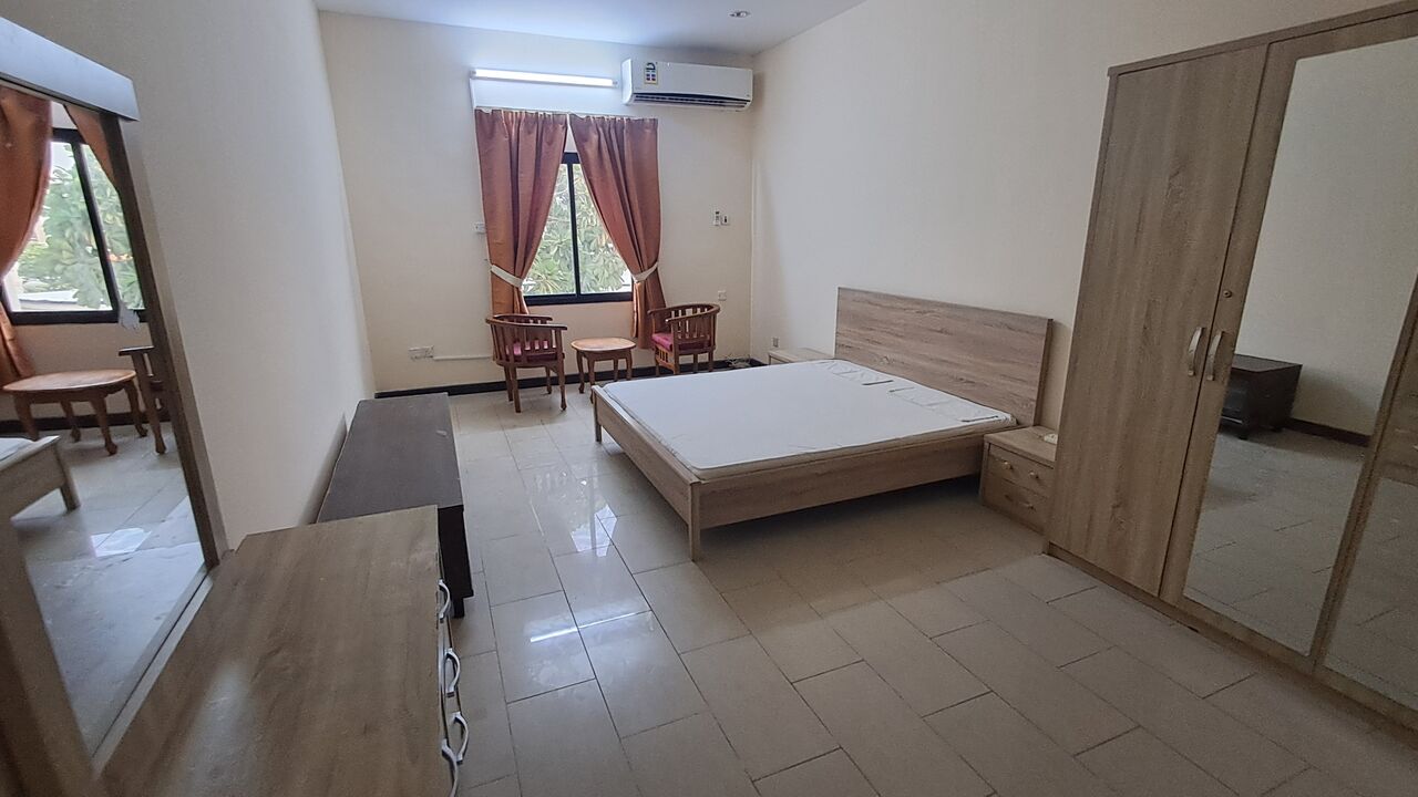 Manama, Rooms for Rent, BHD 140,  Fully Furnished Room In A 4 Bhk Apartment