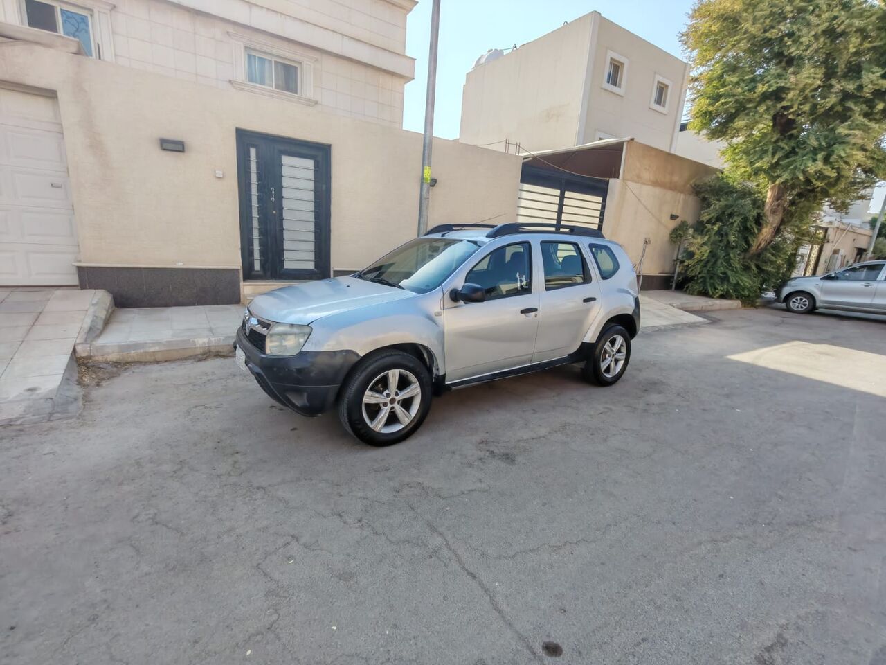 Riyadh, Vehicles, Cars & Trucks , SAR 12500,  Duster 2014,  2014,  Automatic,  299000 KM,  Car For Sale