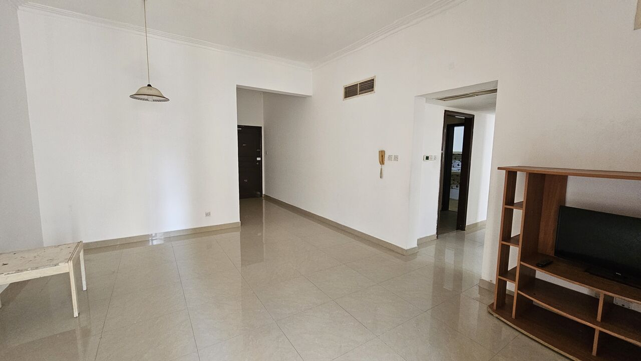 Juffair, Apartments, Flats, Houses & Villas, 250/month,  2 BR,  Spacious, Semifurnished, Inclusive Ewa.closedkitchen, Gascooking.Juffair.39128508.Benny.