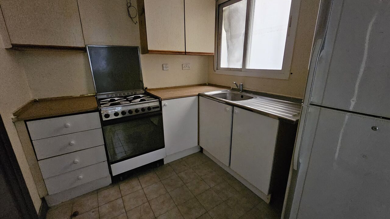 Juffair, Apartments, Flats, Houses & Villas, 250/month,  2 BR,  Spacious, Semifurnished, Inclusive Ewa.closedkitchen, Gascooking.Juffair.39128508.Benny.