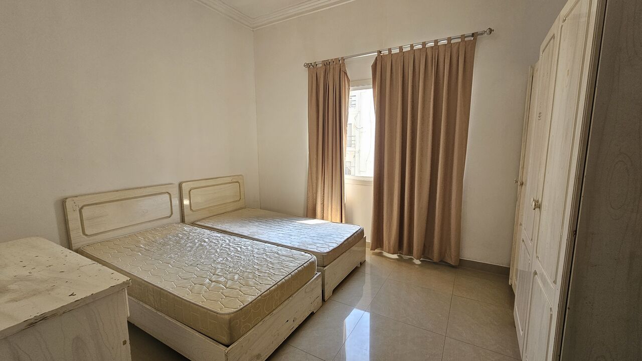 Juffair, Apartments, Flats, Houses & Villas, 250/month,  2 BR,  Spacious, Semifurnished, Inclusive Ewa.closedkitchen, Gascooking.Juffair.39128508.Benny.