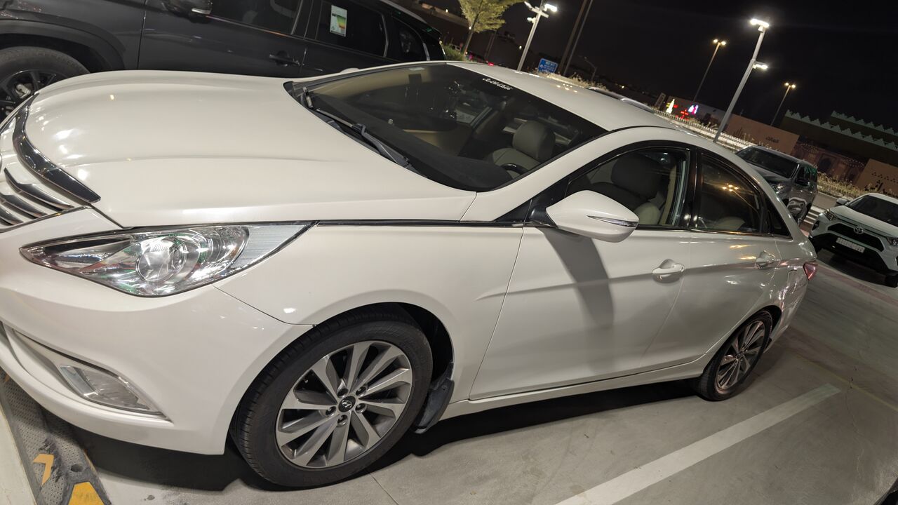 Riyadh, Vehicles, Cars & Trucks , SAR 21000,  Hyundai Sonata,  2014,  Automatic,  417000 KM,  For Urgent Sale
