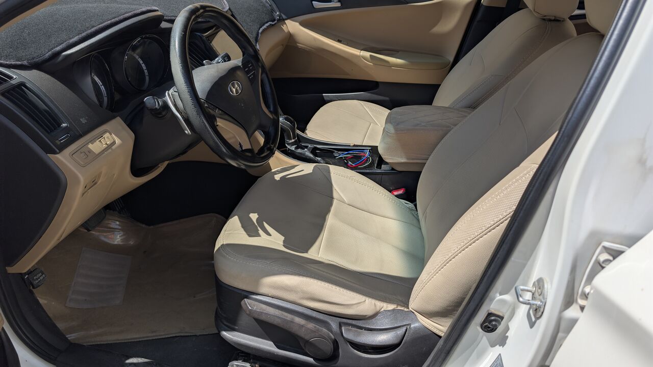 Riyadh, Vehicles, Cars & Trucks , SAR 21000,  Hyundai Sonata,  2014,  Automatic,  417000 KM,  For Urgent Sale