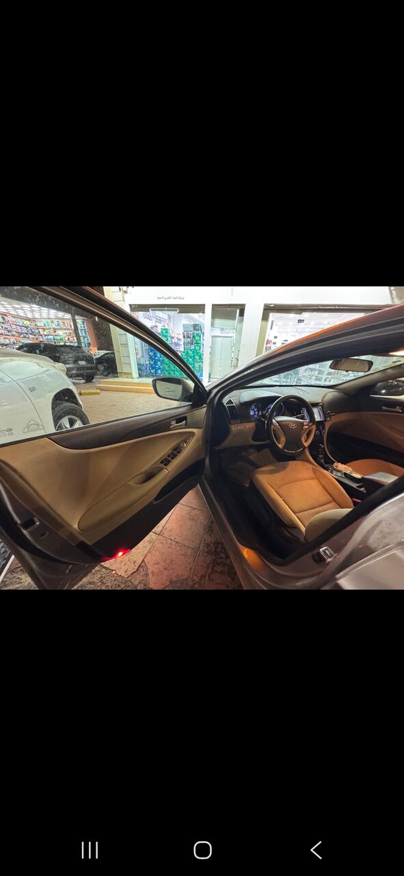 Jeddah, Vehicles, Cars & Trucks , SAR 23000,  Hyundai Sonata,  2013,  Automatic,  269000 KM,   Full Option Good Condition