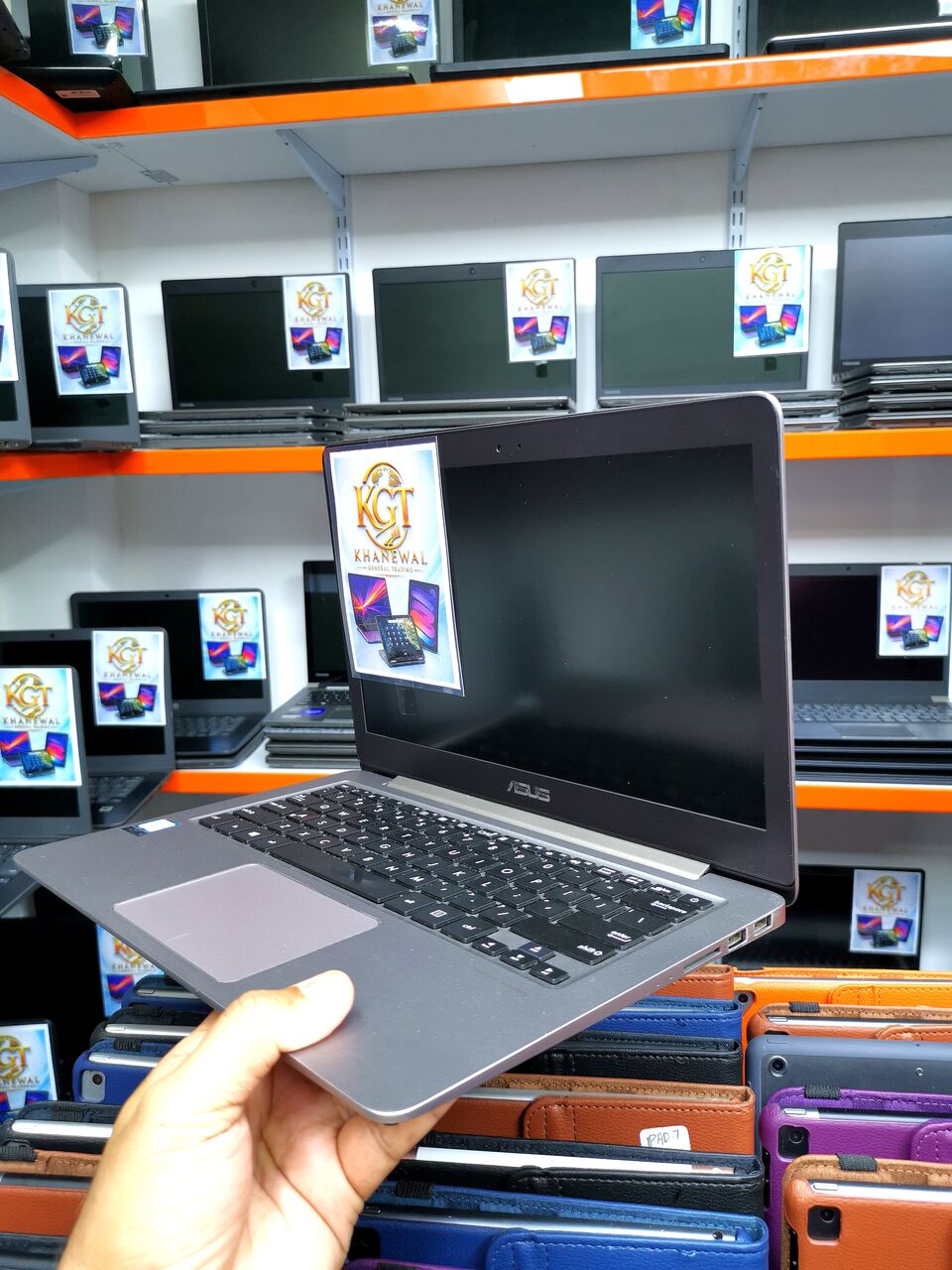 Manama, Computers, BHD 60,  Asus Laptop 7th Generation